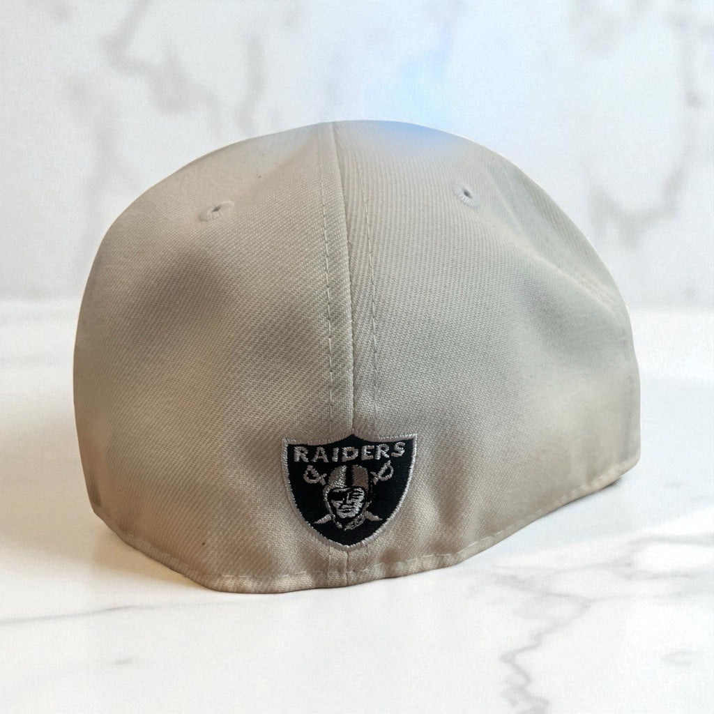 New Era 59Fifty Las Vegas Raiders Fitted Hat Classic Black/White, Size 7 1/4