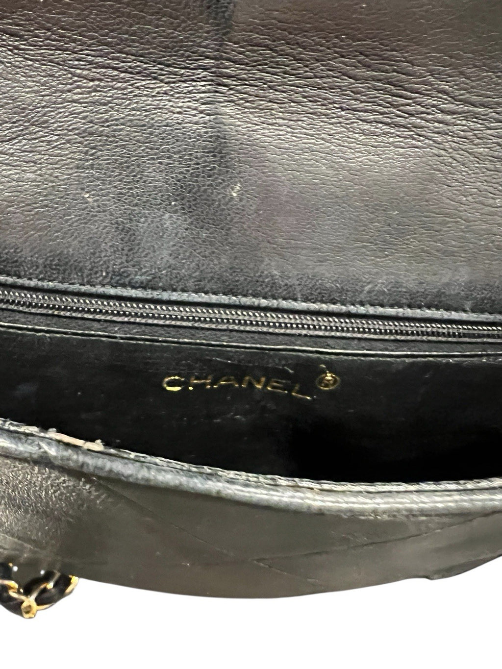 1986 vintage Chanel Classic Flap bag, lamb skin leather series 0