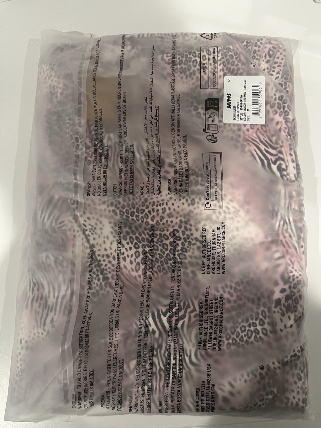 SKIMS Pajamas Sleep Set Size Medium Long Sleeve Bloom Mini Multi Animal Print